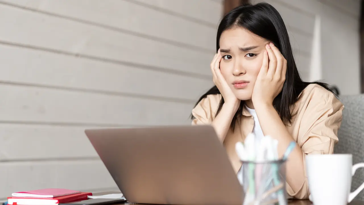 Zodiak yang Paling Sering Overthinking soal Karier - 4