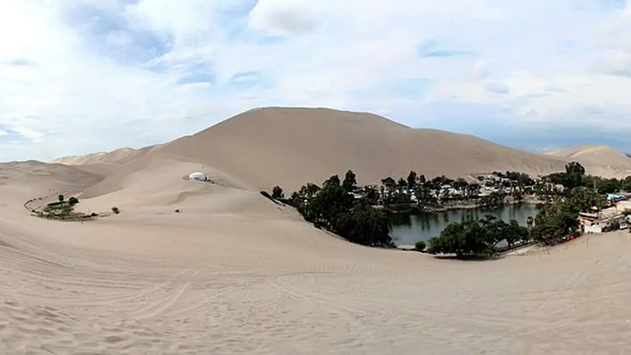 Kota Cantik ini Benar-benar Ada di Tengah Gurun Pasir