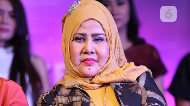 Heboh Lagu Corona Elvy Sukaesih Aku Rela Mati Demi Cinta Showbiz Liputan6 Com