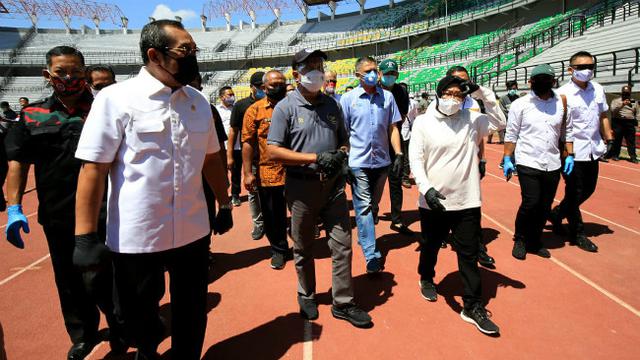 Meninjau Renovasi Stadion Gbt Untuk Piala Dunia U 20 Menpora Sebut Surabaya Paling Siap Surabaya Liputan6 Com