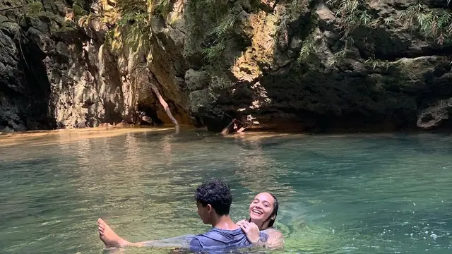 Go Public, Ini 6 Potret Mesra Aurora Ribero dan Alvy Xavier yang Kini Pacaran