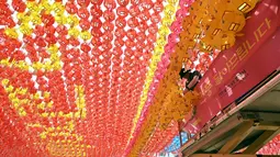 Meskipun ulang tahun resmi Buddha tidak diketahui, di Korea Selatan secara tradisional dirayakan pada bulan purnama pertama bulan Mei yang jatuh pada tanggal 27 Mei 2023. (Jung Yeon-je/AFP)