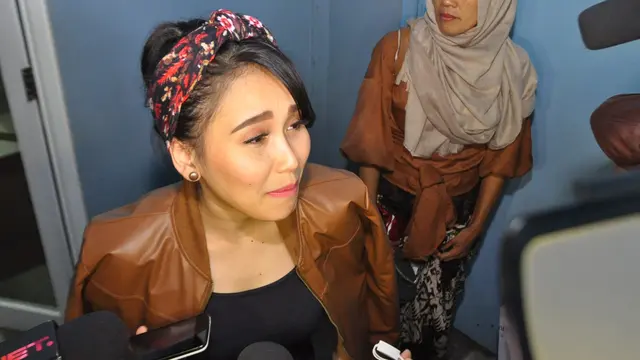 [Bintang] Ayu Ting Ting