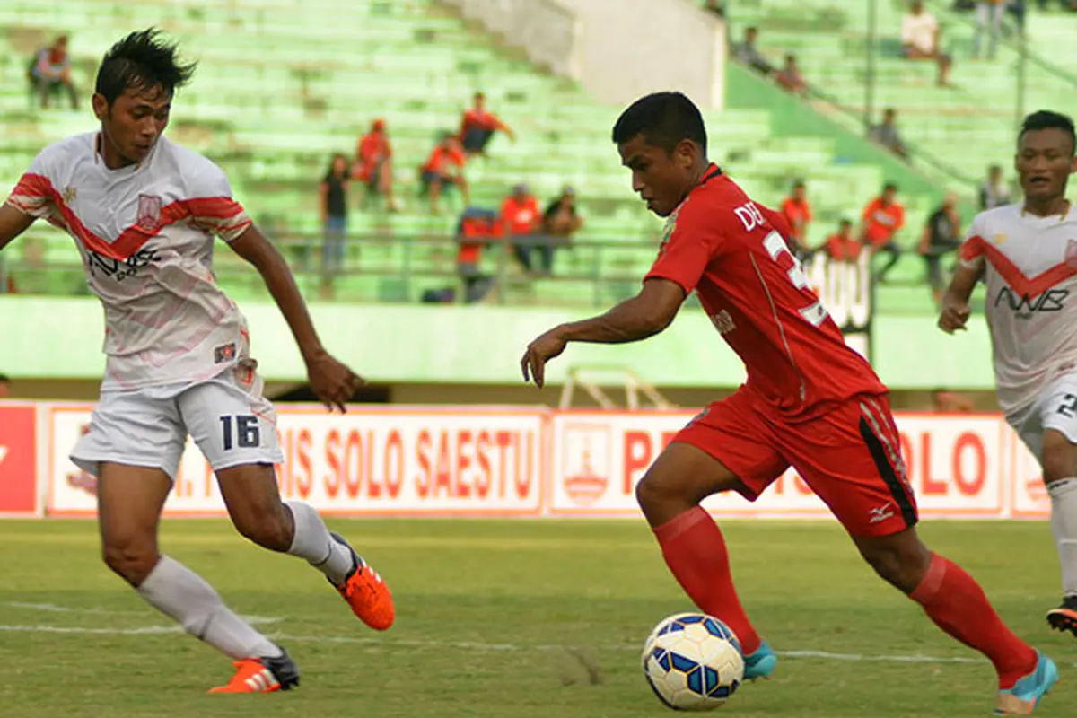 Persis Solo vs Semen Padang