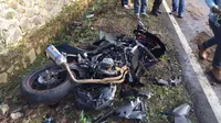 Kecelakaan Yamaha R25 Vs Daihatsu Ayla