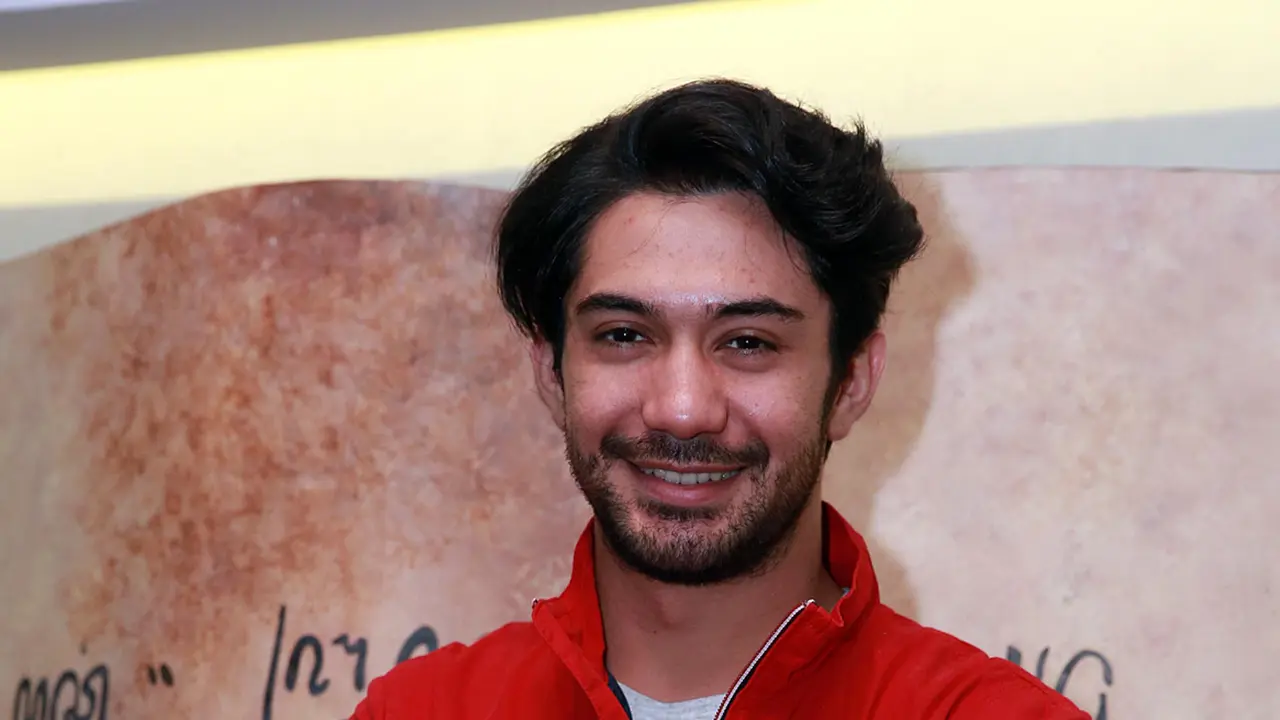 [Bintang] Reza Rahadian