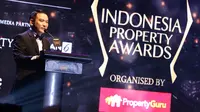 CEO Leads Property Services Indonesia Hendra Hartono memberikan sambutan dalam  Ajang penghargaan Indonesia Property Awards 2016  di Jakarta, Kamis (13/10).(Liputan6.com/Helmi Afandi)
