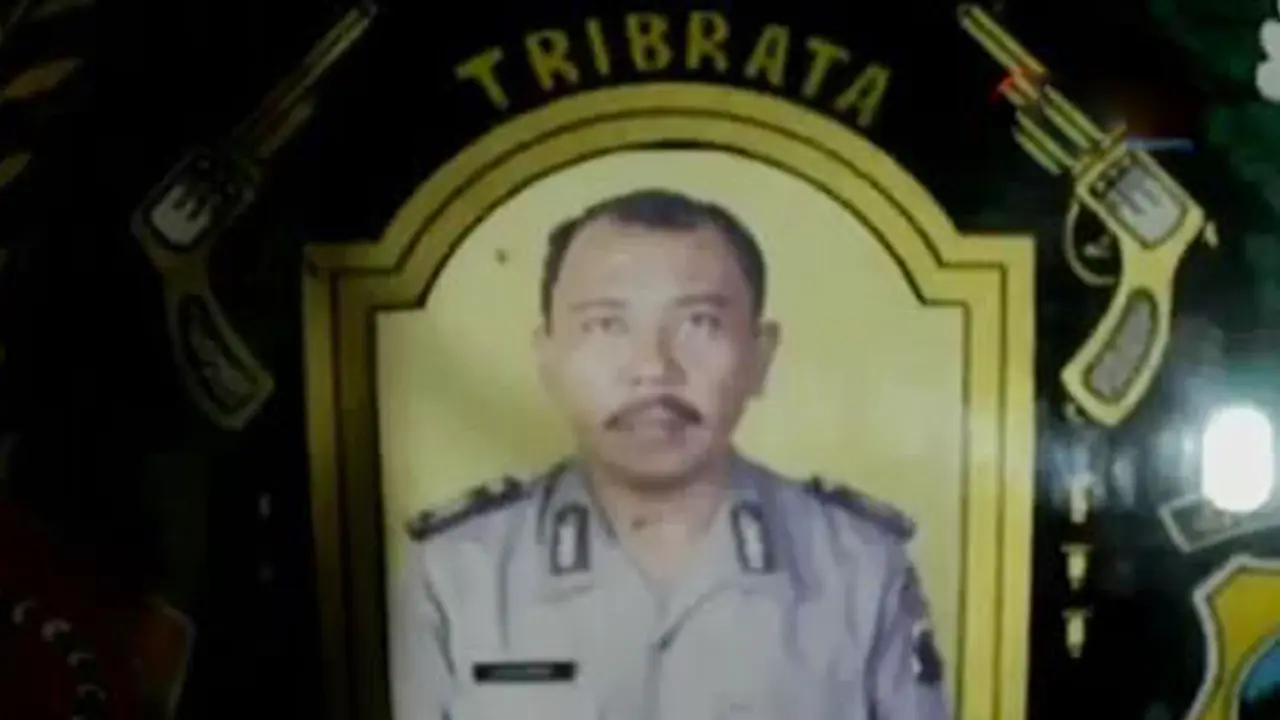Kapolsek Karangsembung Dimakamkan ala Sipil