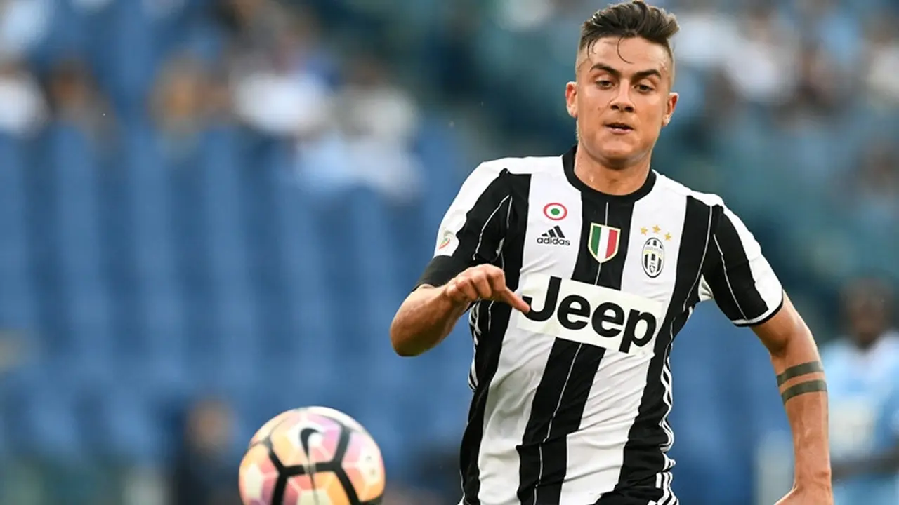 Barcelona Tawar Bomber Juventus