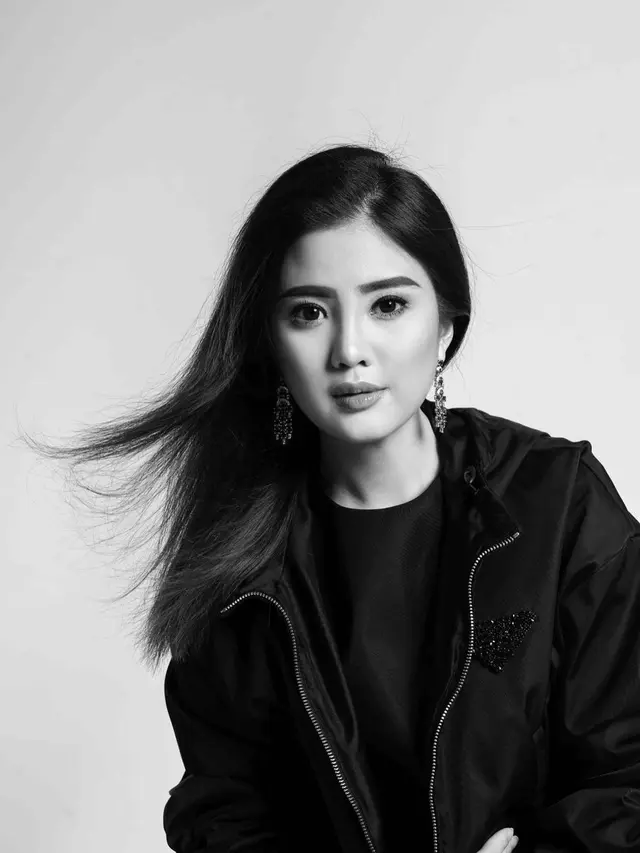 [Fimela] Pesona Valencia Tanoesoedibjo