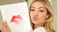 Gigi Hadid Serang Balik Haters yang Nyinyir