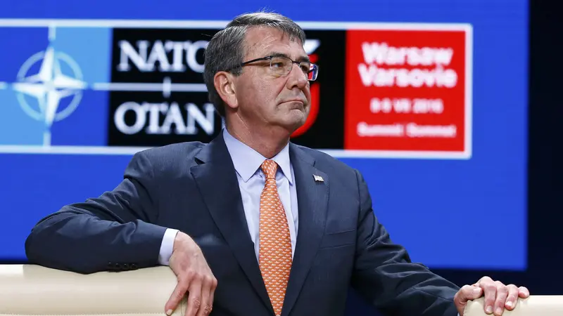 Menteri Pertahanan Amerika, Ash Carter memimpin koalisi 'perang' lawan ISIS. (Reuters)