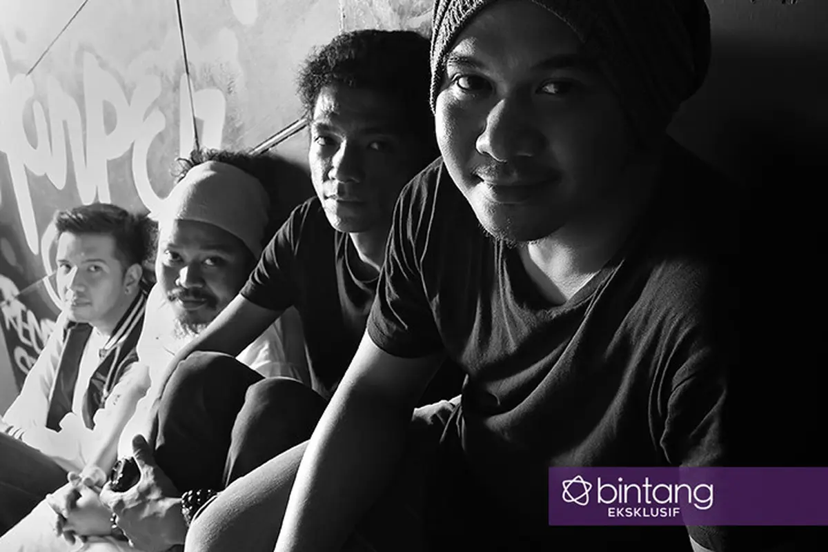 [Bintang] Eksklusif Payung Teduh 5
