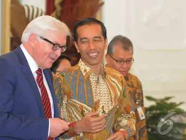 Presiden Joko Widodo menerima Menlu Jerman Frank Walter Steinmeier di Istana Merdeka, Jakarta, Senin (3/11/2014). (Liputan6.com/Herman Zakharia)