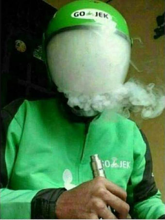 6 Tingkah Iseng Pemuda yang Kocak Ini Tertangkap Kamera, Absurd