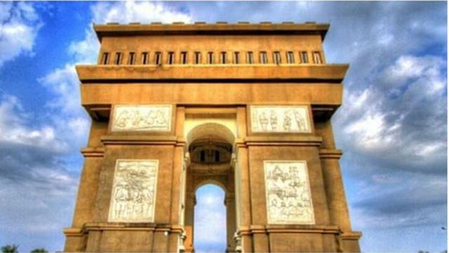 Monumen Simpang Lima