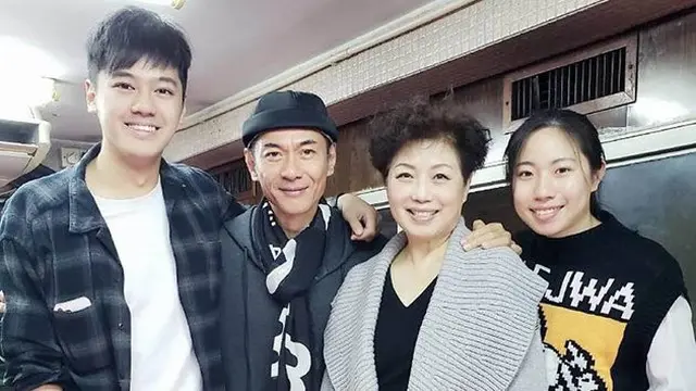 Potret Terbaru Pemeran Biksu Tong Sam-chong di Serial 'Kera Sakti'. (Sumber: Instagram/Facebook/Instagram/??????Kitman Fan Club)
