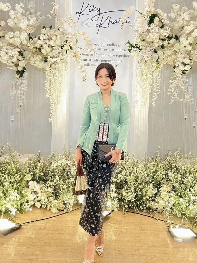 Hesti Purwadinata (@hestipurwadinata)