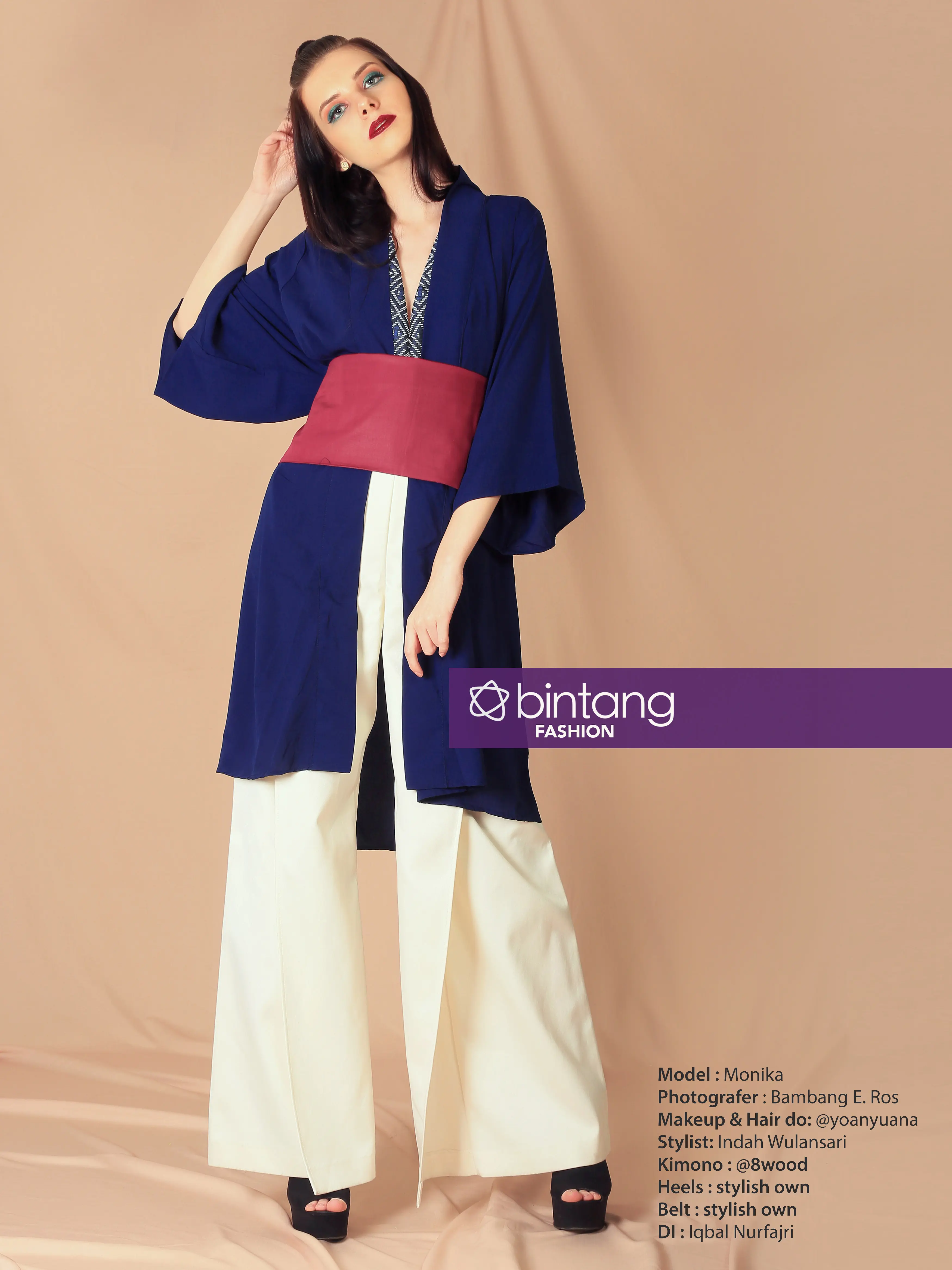 Kimono @8wood dikombinasikan bersama tailored trousers dan belt. (Bambang E. Ros / Bintang)