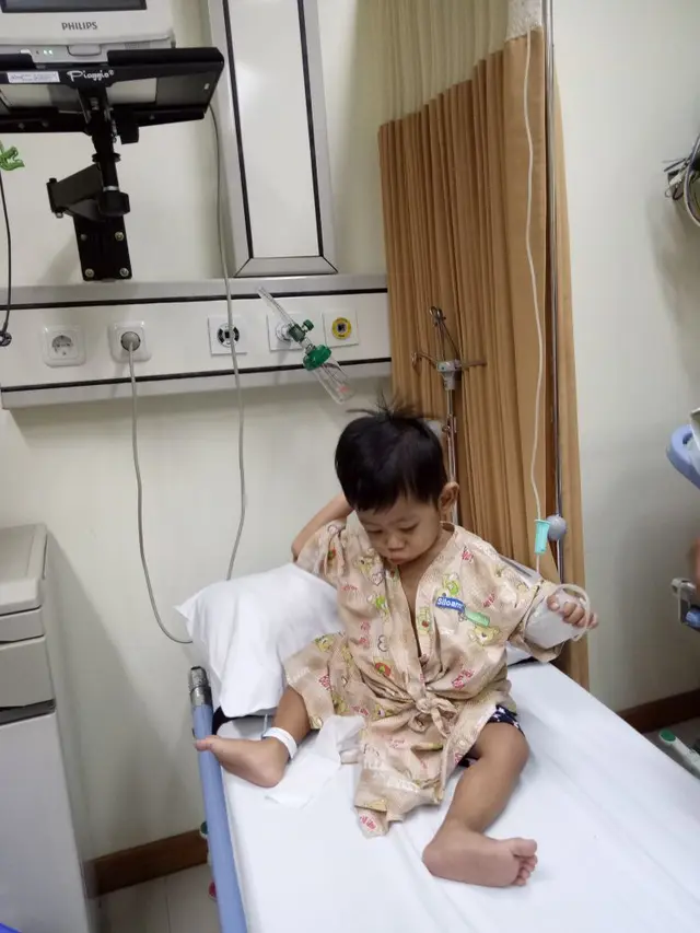 [Bintang] Anak Ini Butuh Uang Puluhan Juta untuk Tutupi Celah di Jantungnya