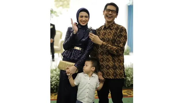 7 Potret Terbaru Donita, Sempat Tak Mau Bercermin Saat Kenakan Hijab