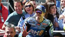 Alex Marquez saat memenangkan Sprint Race MotoGP Catalunya 2026. (Lluis GENE / AFP)