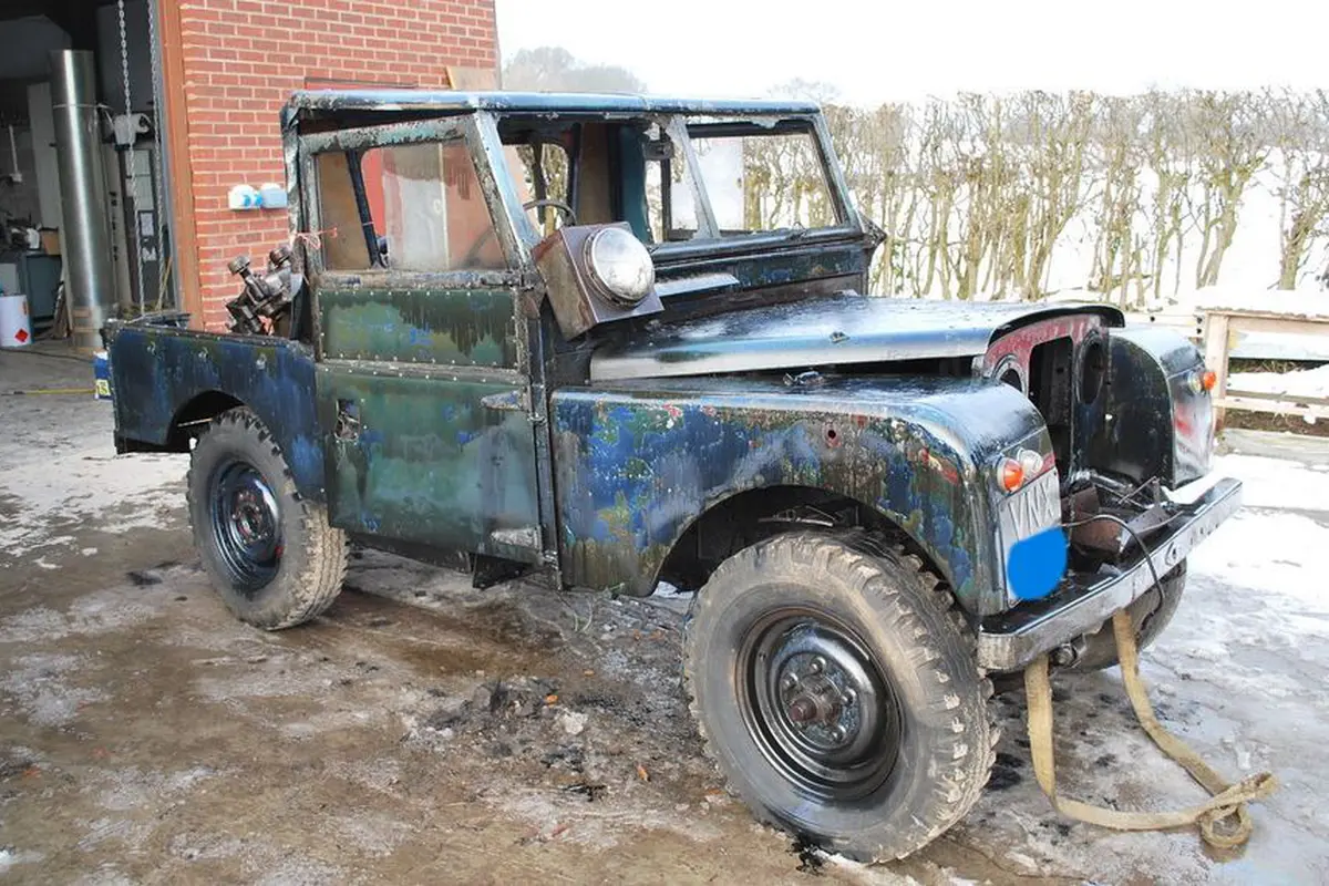 Besi Tua Land Rover Ini Dibanderol Hampir US$ 4 Miliar