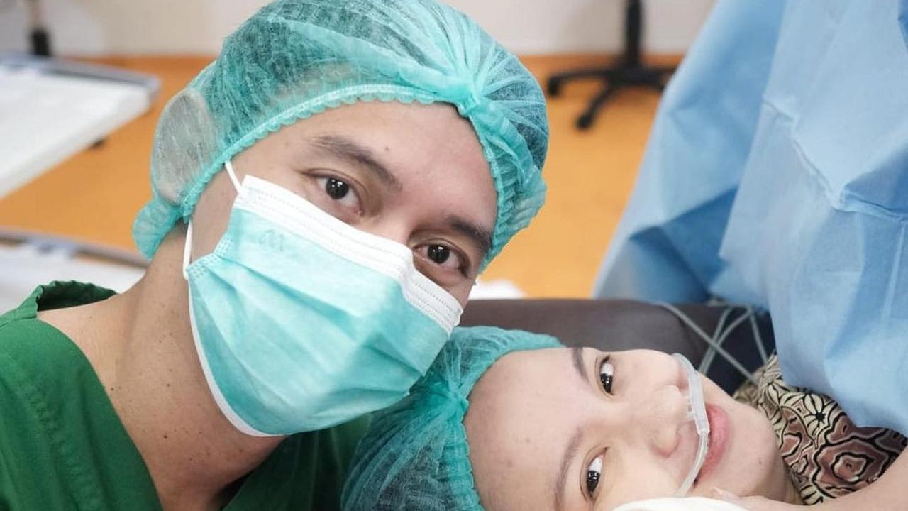 6 Momen Persalinan Anak Pertama Sabrina Anggraini, Belva Devara Jadi Suami Siaga