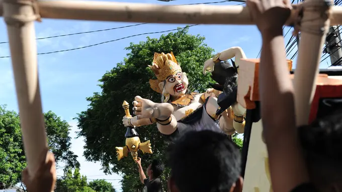 Sambut Nyepi, Umat Hindu Bali Siapkan Ogoh-Ogoh