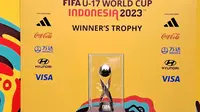 Trophy Experience Piala Dunia U-17 2023 di Bundaran HI, Jakarta, Minggu (15/10/2023). (Bola.com/Muhammad Adi Yaksa)