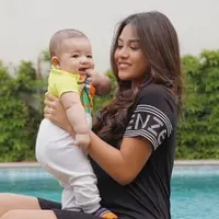 Aurel Hermansyah disebut sudah pantas jadi ibu (Instagram/@aurelie.hermansyah)