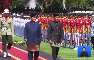 Jokowi dan Prabowo menggelar upacara pisah sambut di Istana Merdeka, Jakarta, Minggu (20/10/2024). (tangkapan layar youtube Sekretariat Presiden)