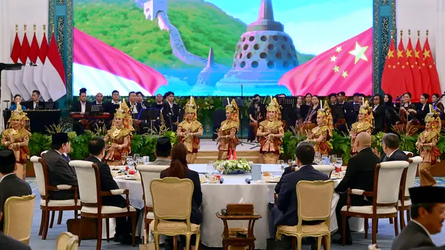Prabowo Jamu Makan Siang PM China Li Qiang di Istana Negara Jakarta
