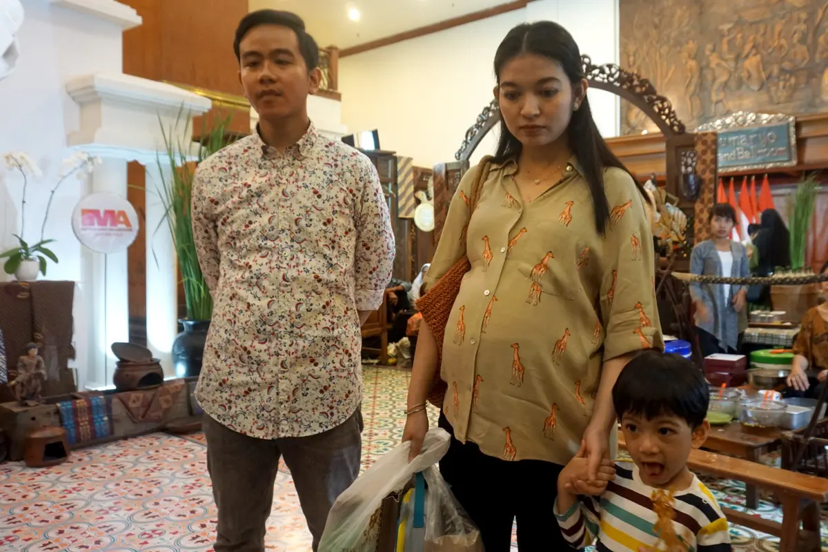 Gibran dan Selvi Ananda