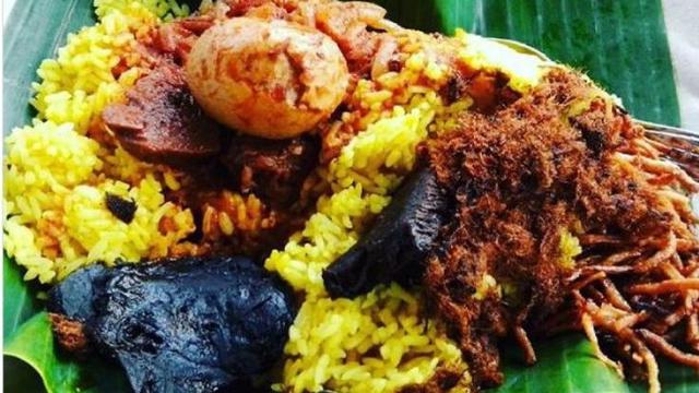 [Bintang] Nasi Kuning