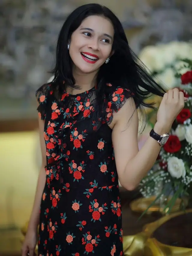 6 Potret Diana Istri Ruhut Sitompul yang Jarang Tersorot, Awet Muda Bak ABG