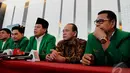 Dalam jumpa persnya, Djan Faridz yang didampingi beberapa petinggi PPP, memaparkan hasil Muktamar yang diikuti 29 DPW PPP seluruh Indonesia itu, Jakarta, Jum'at (12/12/2014). (Liputan6.com/Andrian M Tunay)