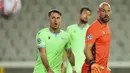 Pepe Reina - Kiper berusia 38 tahun ini merupakan kiper keempat dengan perolehan clean sheets terbanyak pada abad ke-21. Mantan kiper Liverpool itu berhasil membuat gawangnya tidak kebobolan sebanyak 343 kali di berbagai kompetisi. (Foto: AP/Olivier Matthys)