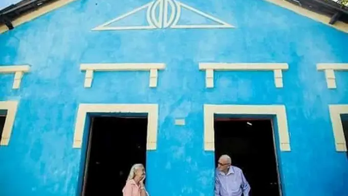 Rayakan Ultah Pernikahan ke-65, Pasangan Ini Bikin Pesta Romantis