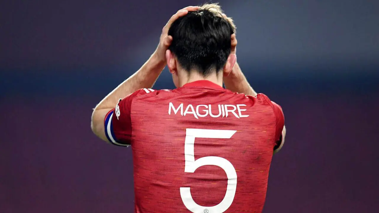 FOTO: Reaksi Pemain Manchester United Usai Disingkirkan Manchester City, Bruno Fernades Gigit Jari