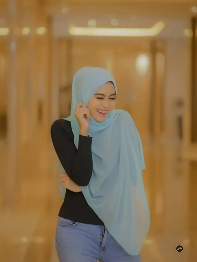 6 Potret Lisda Oxalis, Pesinetron Cantik Kini Mantap Berhijab
