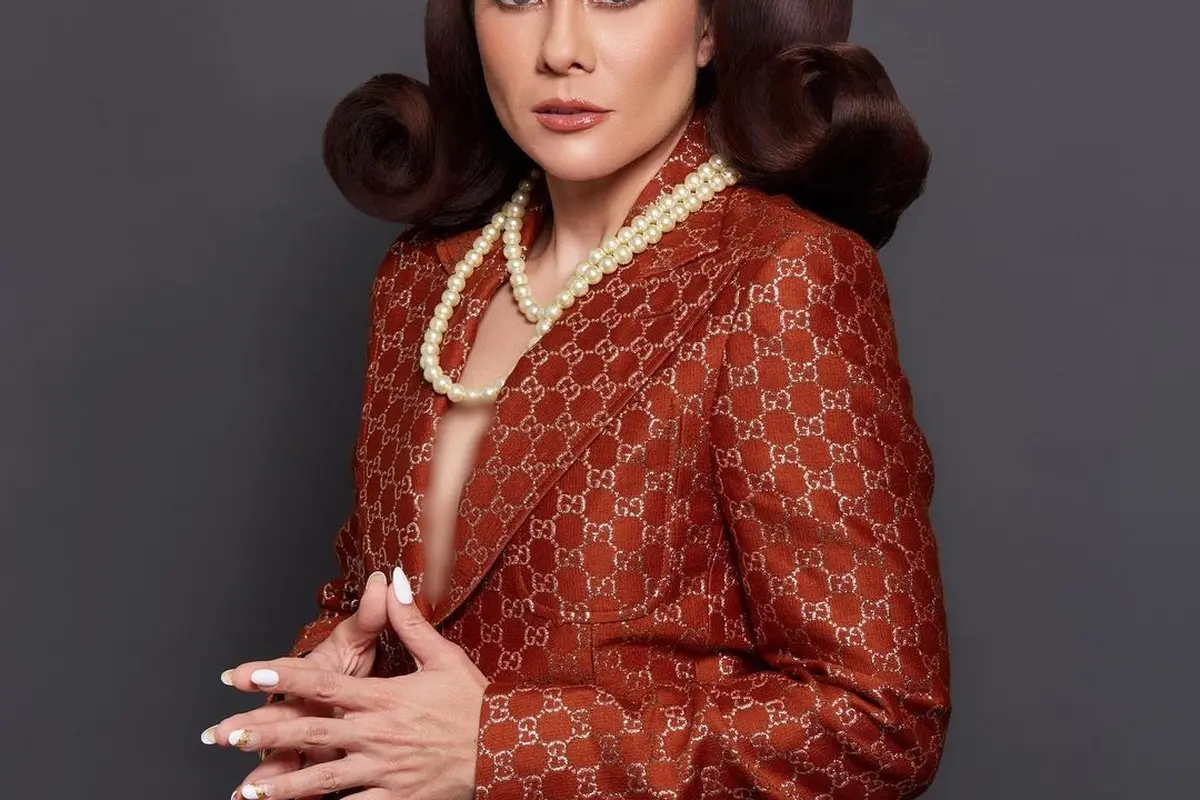 6 Gaya Pemotretan Wulan Guritno dengan Style Ala 60-an, Curi Perhatian