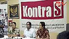 Sejak ICW melaporkan rekening sejumlah perwira polisi, aktivisnya sering diikuti orang tak dikenal. Presiden diminta turun tangan dalam kasus penganiayaan Tama S. Langkun.