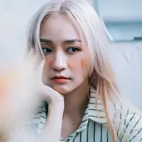 Ilustrasi perempuan bersedih/copyrightshutterstock/TimeImage Production