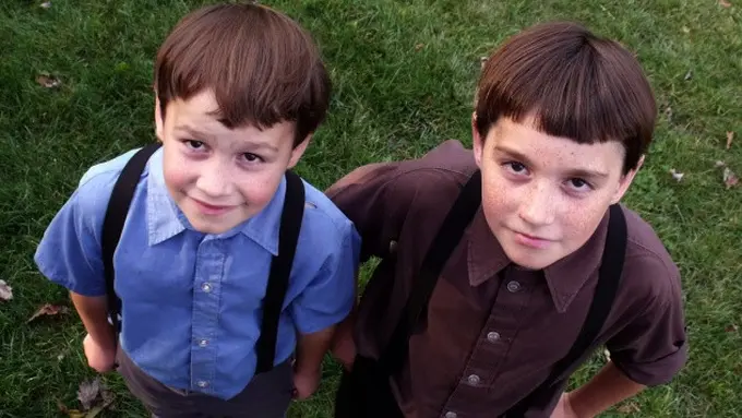 Ilustrasi Model Baju Anak Laki-Laki (Credit: John Kovacich/Unsplash)