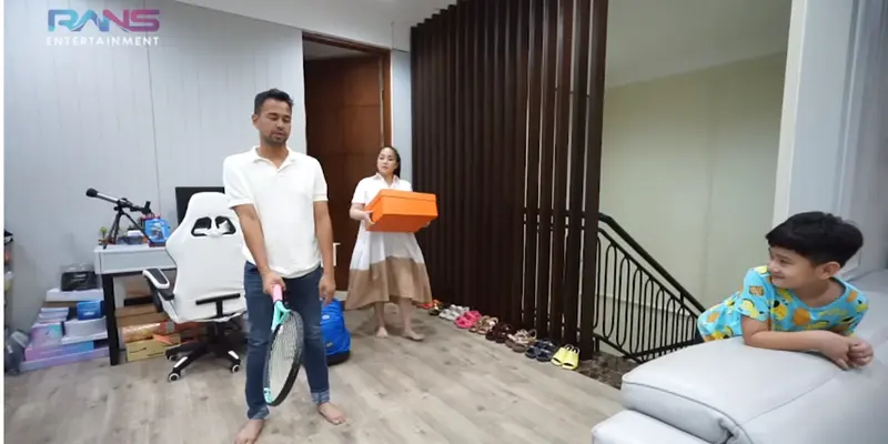 Momen Nagita Slavina Beri Kejutan Anniversary untuk Raffi Ahmad, Manis Banget