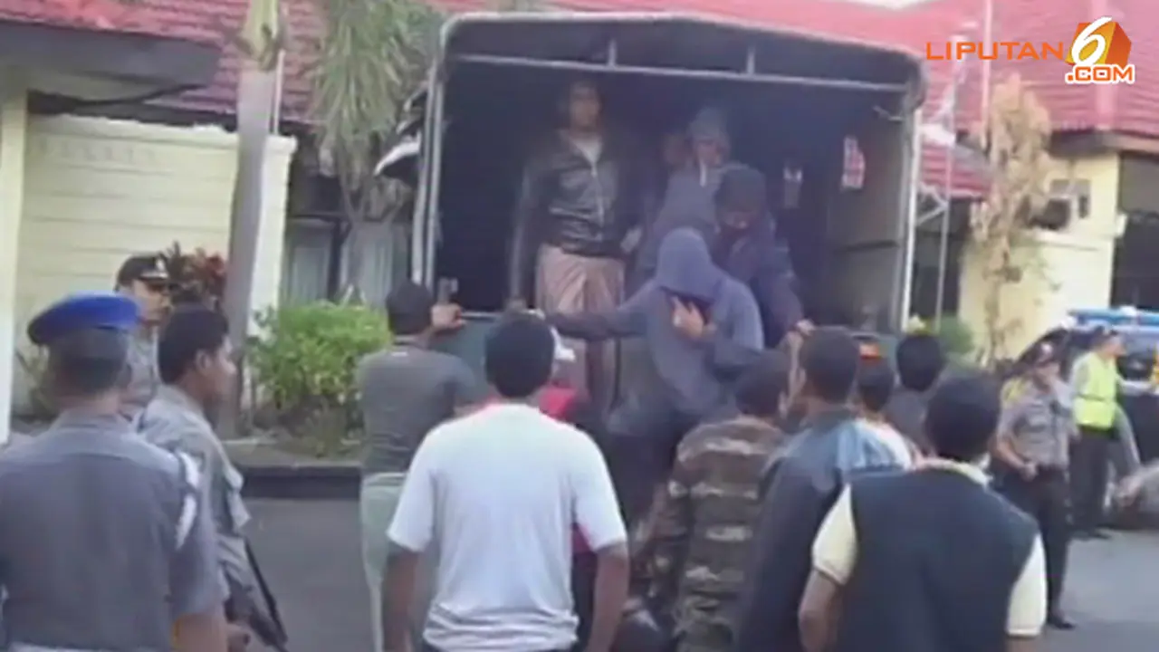 evakuasi-fpi-130813c.jpg