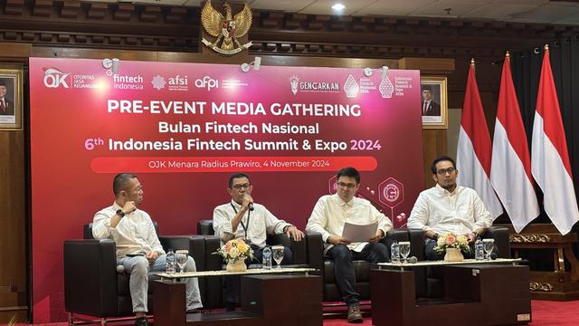 Kepala Departemen Pengaturan dan Perizinan IAKD Otoritas Jasa Keuangan (OJK) Djoko Kurnijanto