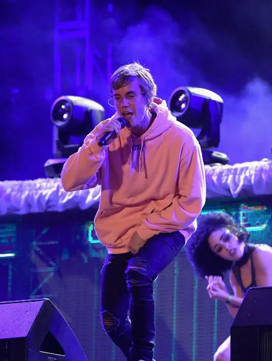 Tahun baru nampaknya dipilih Justin sebagai waktu yang tepat untuk memiliki akun Instagram baru. Dua foto yang diunggah di akun bernama ‘therealjustinbiebermusic’ ini disukai lebih dari 20 ribu pengikutnya. (AFP/Bintang.com)