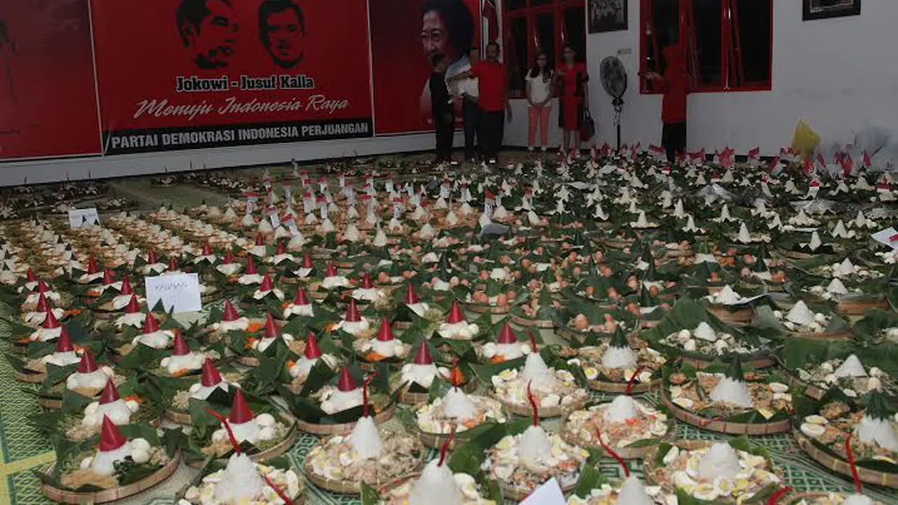 Sambut Pelantikan Jokowi, Pemkot Solo Gelar Kirab 7 Tumpeng